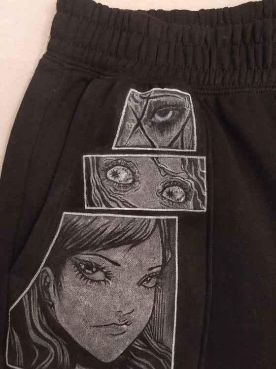 /uploaded_images/junji_ito_girl_sweatpants_2.jpg